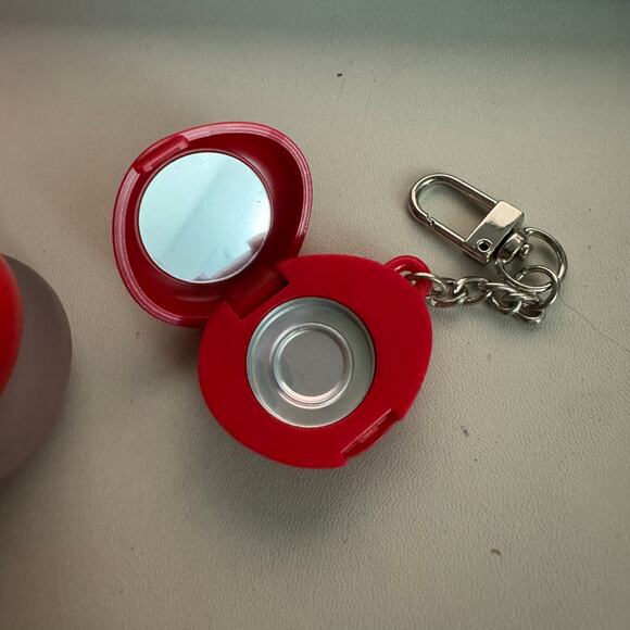 Fwee Blurry Pudding Pot - RD05 GREEDY + Red Keyring/Keychain - Picture 4 of 9